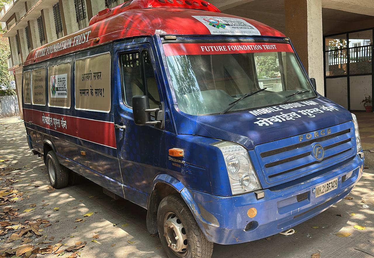 Mobile Ghusl Van side view